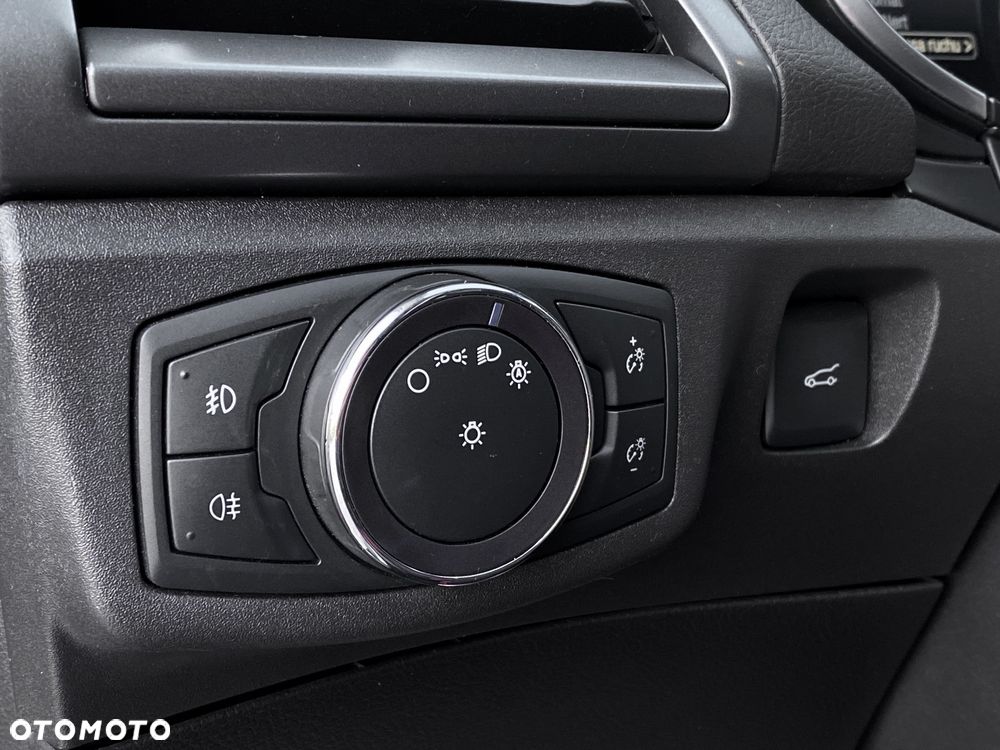 Ford Mondeo SW 2.0 TDCi S&S PowerShift-Aut Titanium - 30