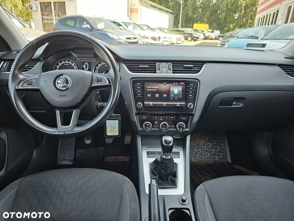 Skoda Octavia 1.6 TDI Ambition - 16