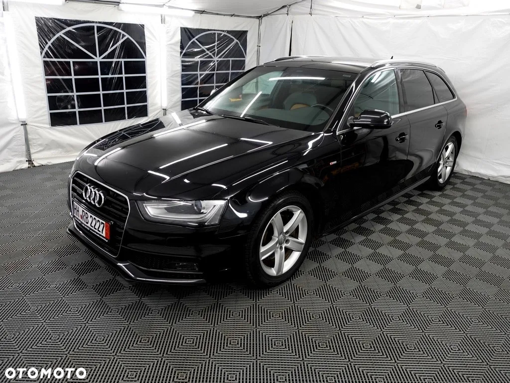 Audi A4 2.0 TDI DPF quattro S line Sportpaket - 2