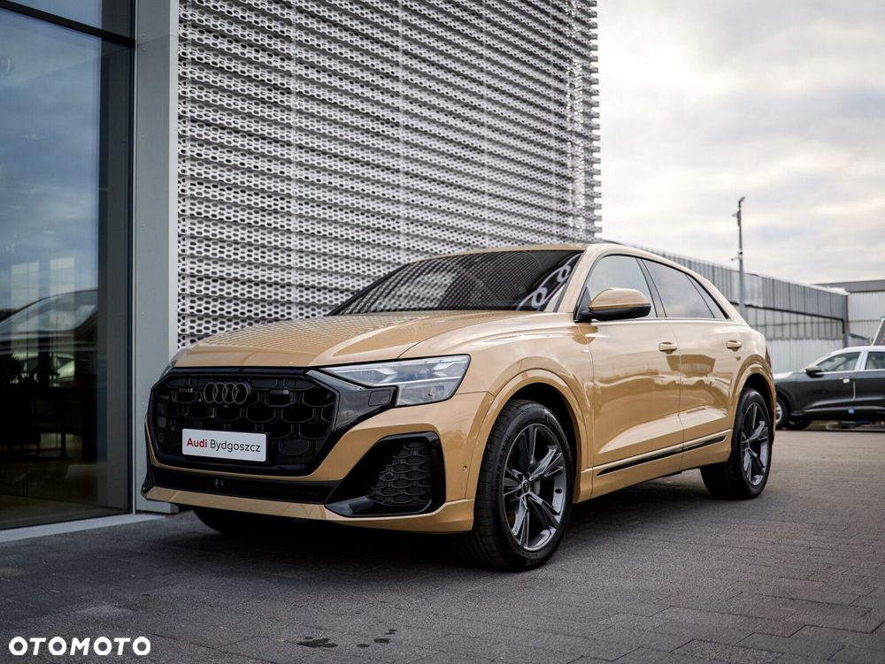 Audi Q8 - 1