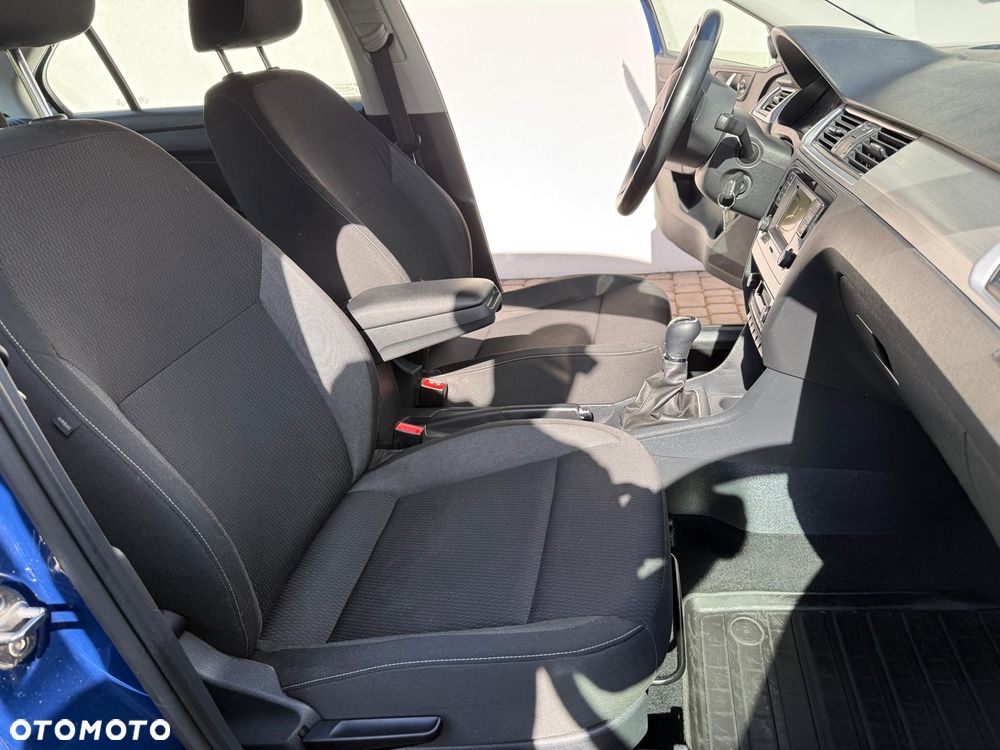 Skoda RAPID 1.2 TSI Ambition - 11