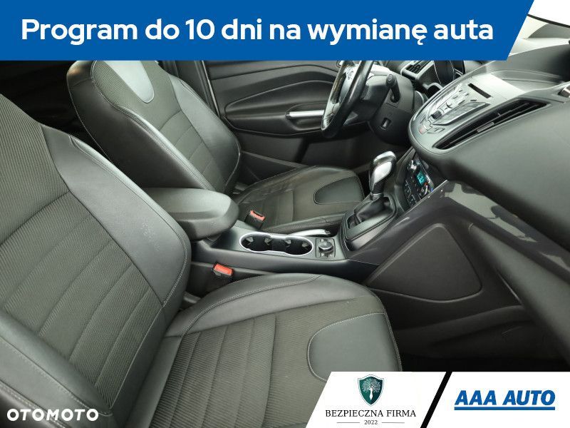 Ford Kuga - 8