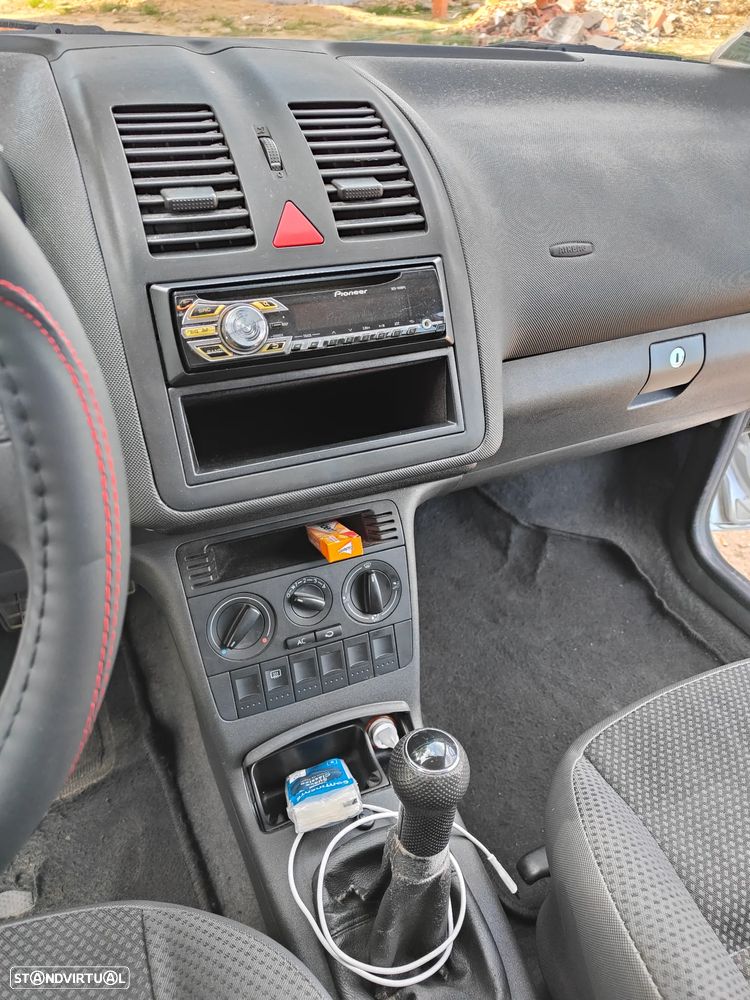 VW Polo 1.0 Highline AC - 11