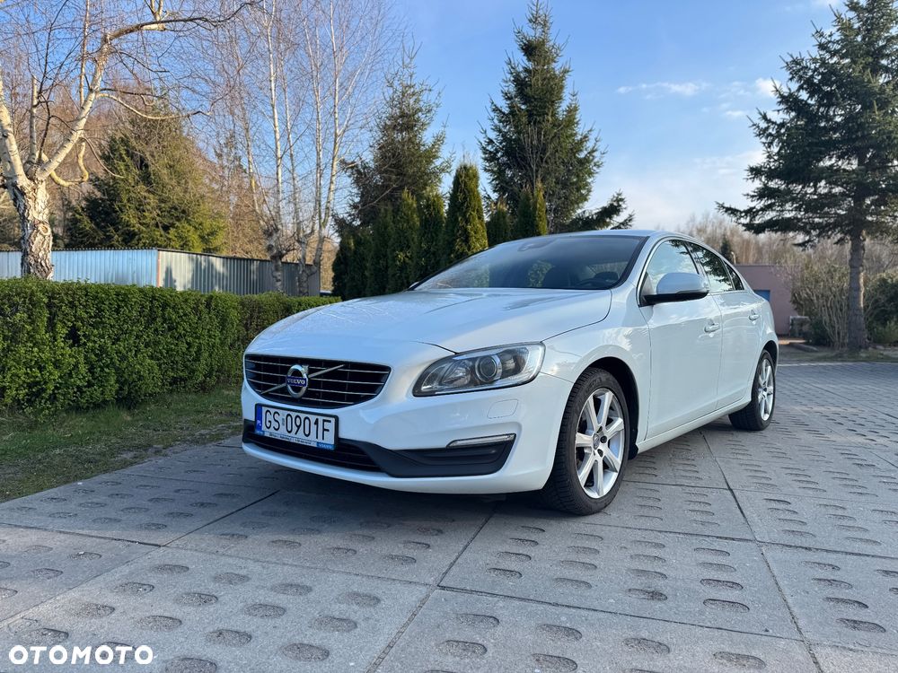 Volvo S60 D4 Drive-E Momentum - 9