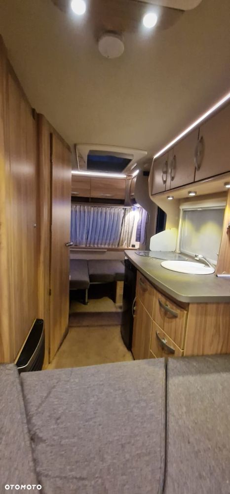 Hymer-Eriba Nova light 442 - 5