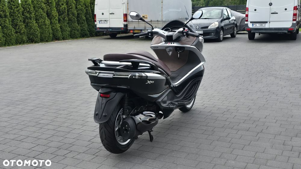 Piaggio X10 - 7