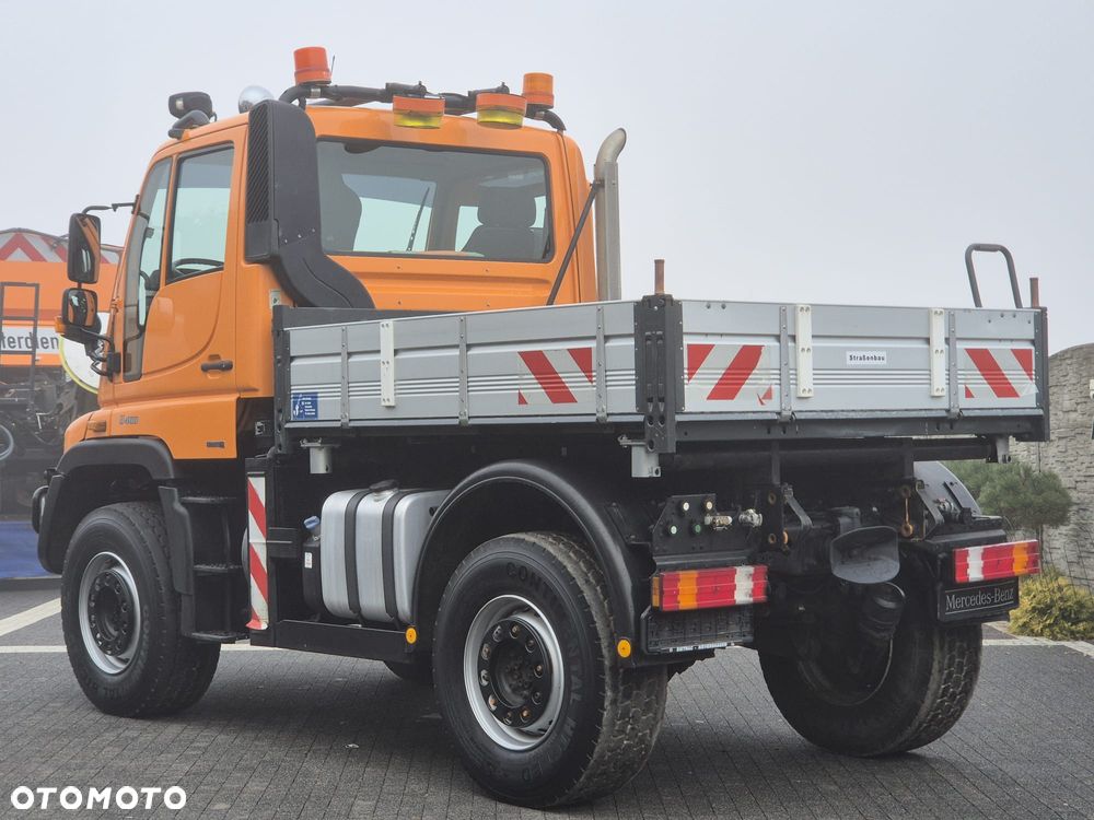 Unimog U400 Ciągnik - 3