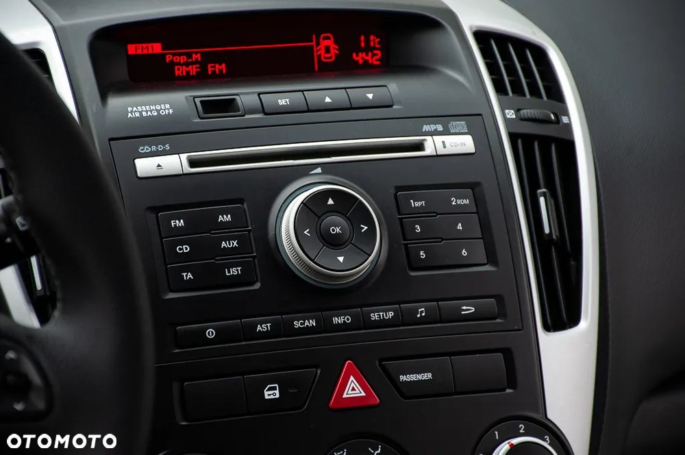 Kia Ceed 1.4 CVVT Dream-Team Edition - 29