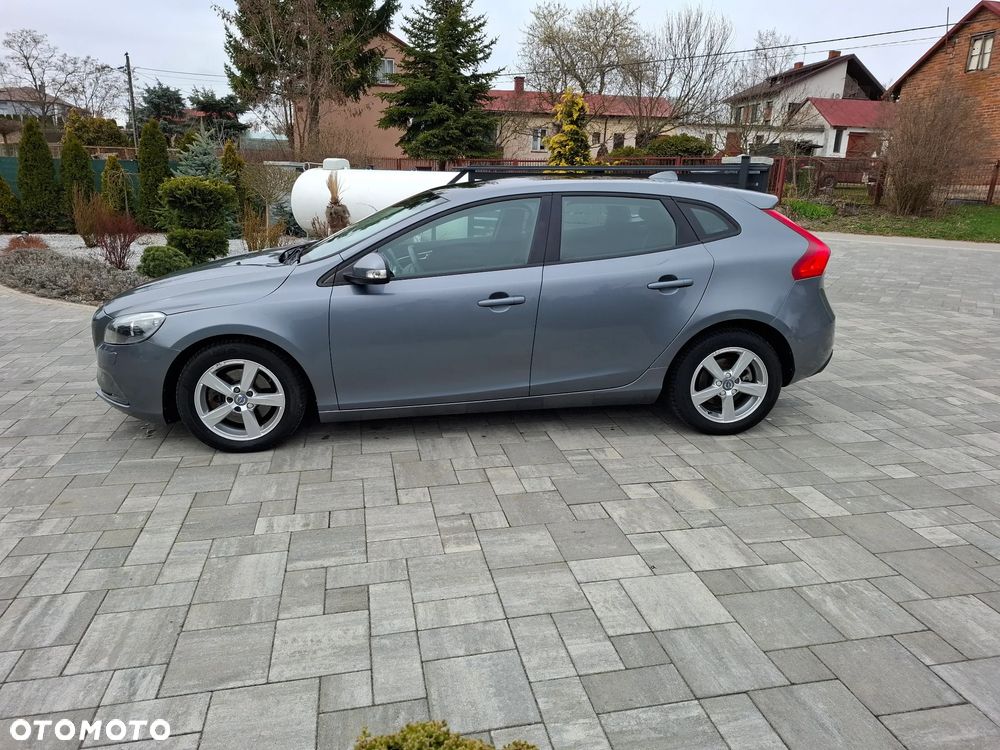 Volvo V40 T2 You - 6