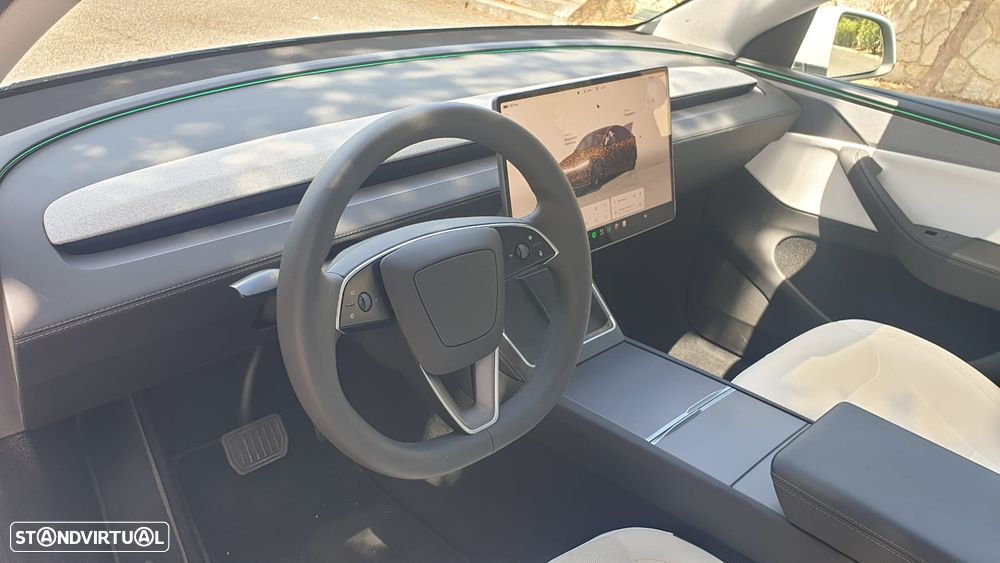 Tesla Model Y Long Range Tração Integral Premium - 12