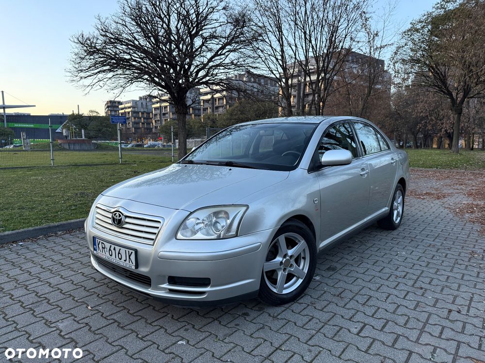 Toyota Avensis 1.8 VVT-i Luna - 1