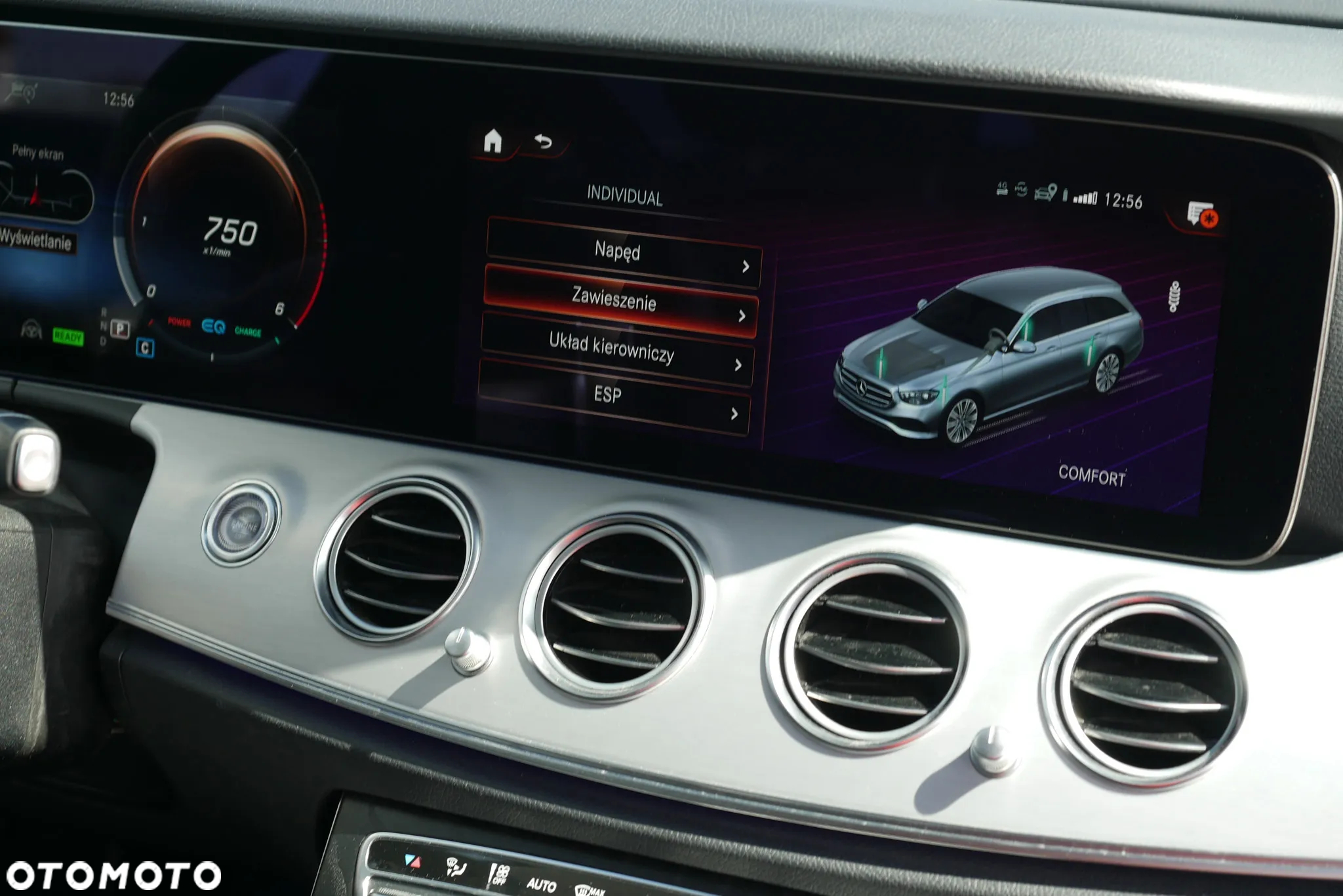 Mercedes-Benz Klasa E 220 d 4Matic T 9G-TRONIC Avantgarde - 16