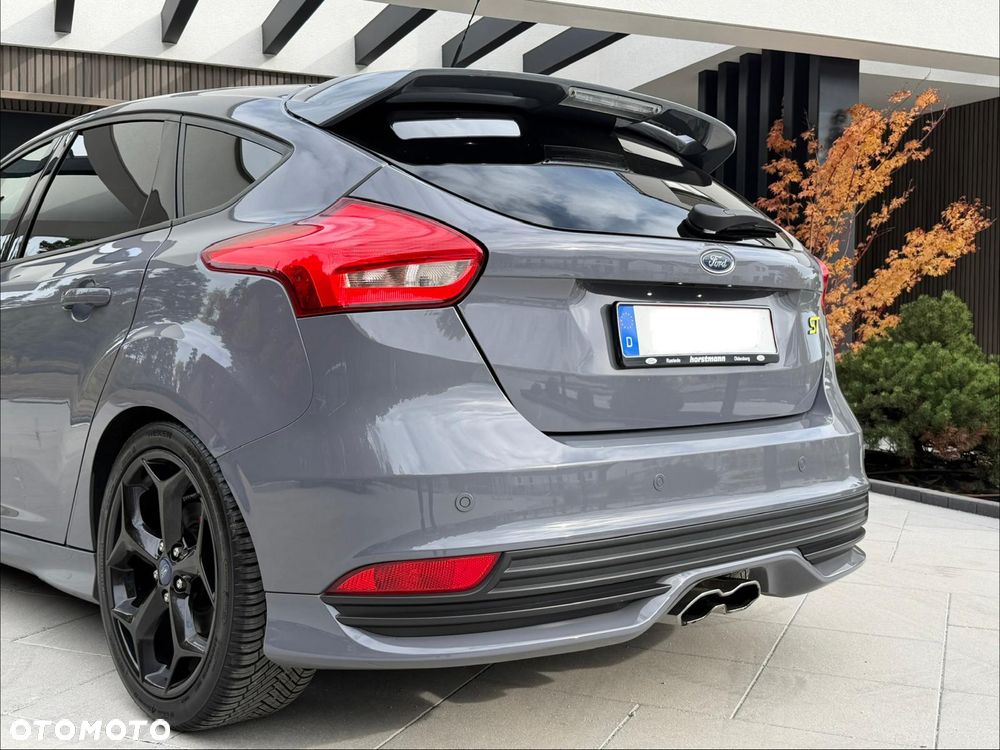 Ford Focus 2.0 EcoBoost ST - 7