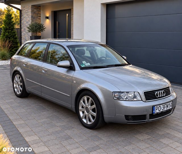 Audi A4 Avant - 4