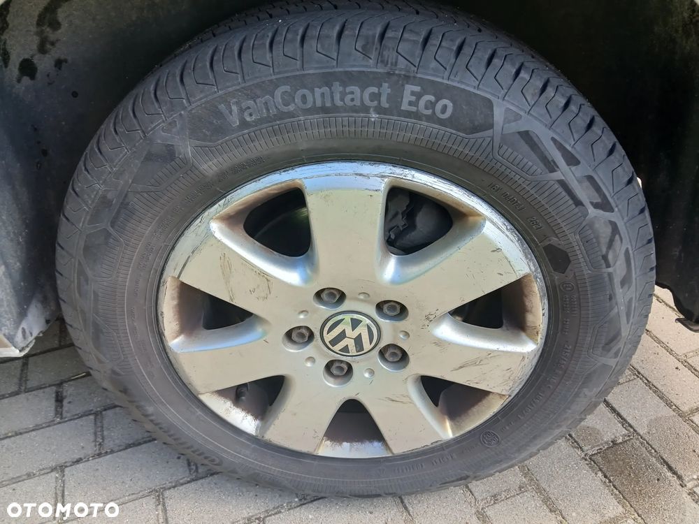 Volkswagen Multivan - 15