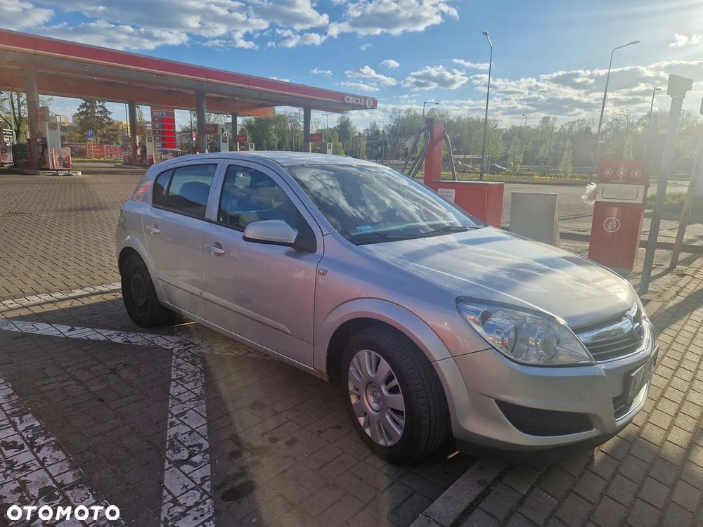Opel Astra 1.4 111 - 2