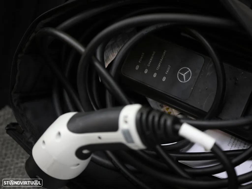 Mercedes-Benz C 300 e Avantgarde - 25