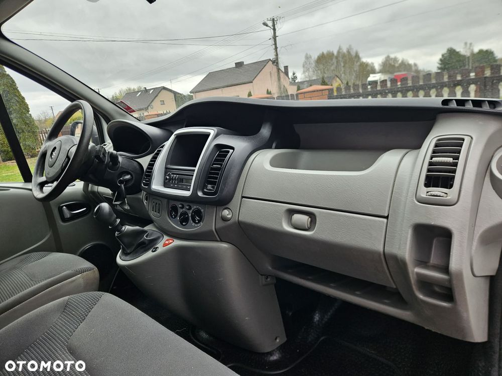 Opel Vivaro - 9