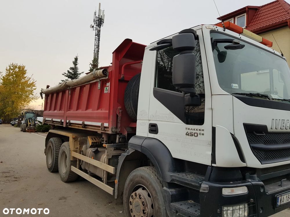 Iveco AD380T - 1