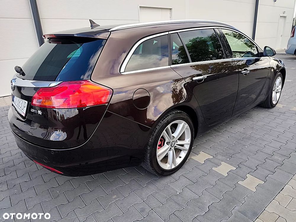 Opel Insignia 2.0 CDTI 4x4 Design Edition - 10