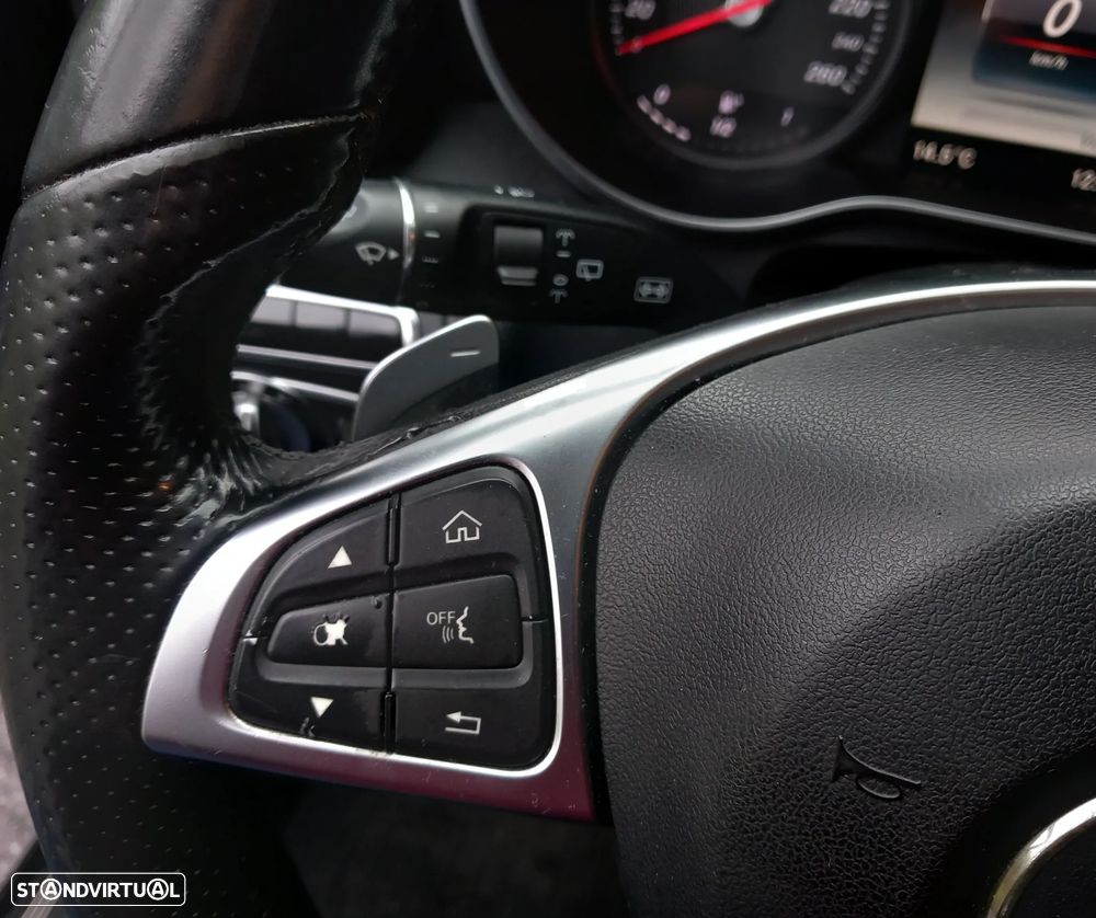 Mercedes-Benz C 300 h AMG Line - 25