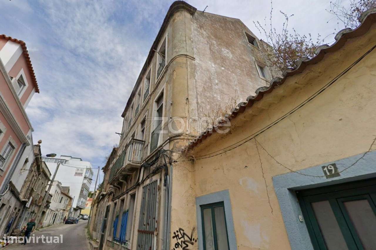 Prédio com 226 m² junto a Cacilhas – Cova da Piedade, Almada - Grande imagem: 5/8