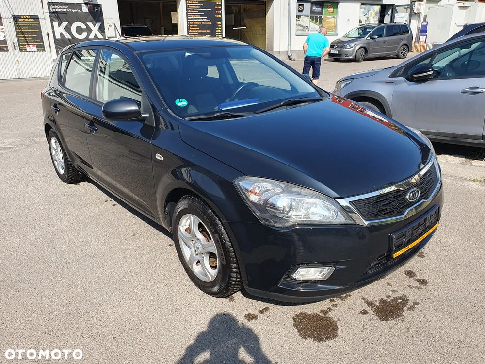 Kia Ceed 1.4 CVVT Attract - 4
