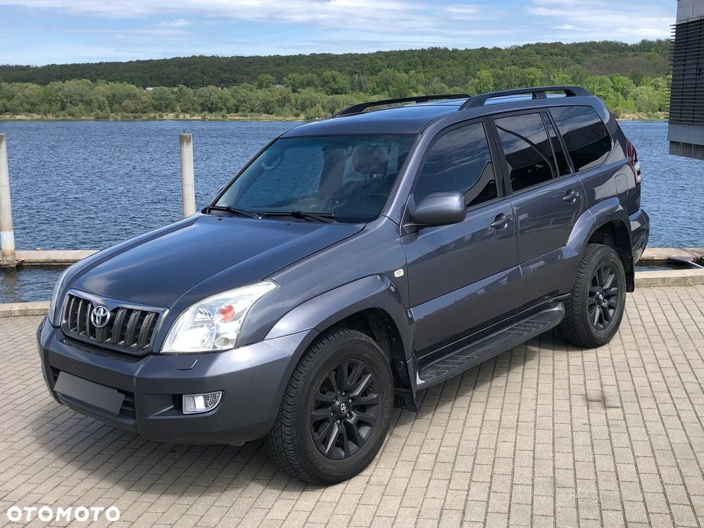 Toyota Land Cruiser - 4