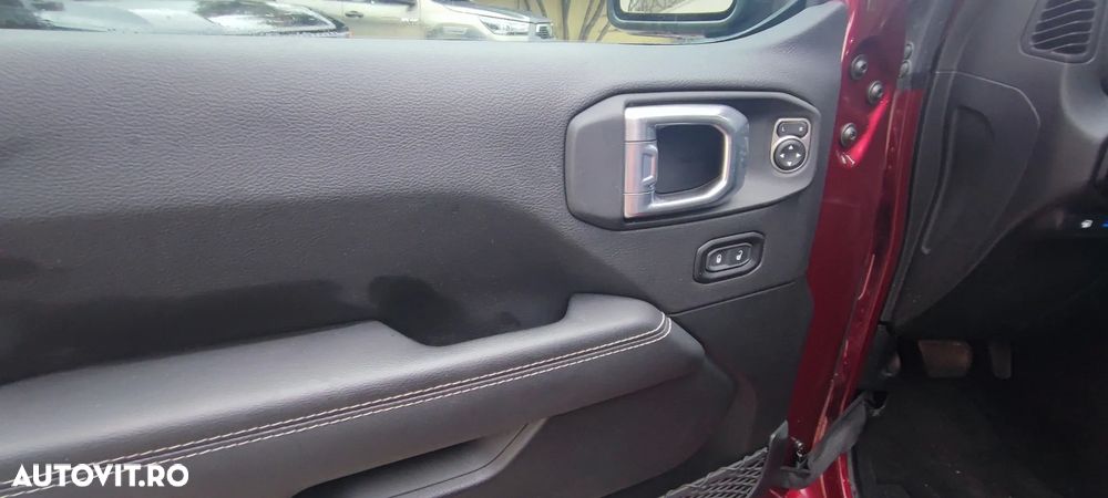 Jeep Wrangler ver-2-0-4xe-at8-phev-sahara - 30