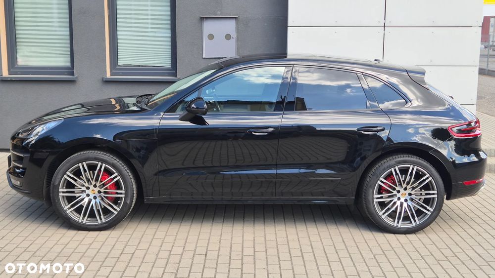 Porsche Macan Turbo PDK - 38