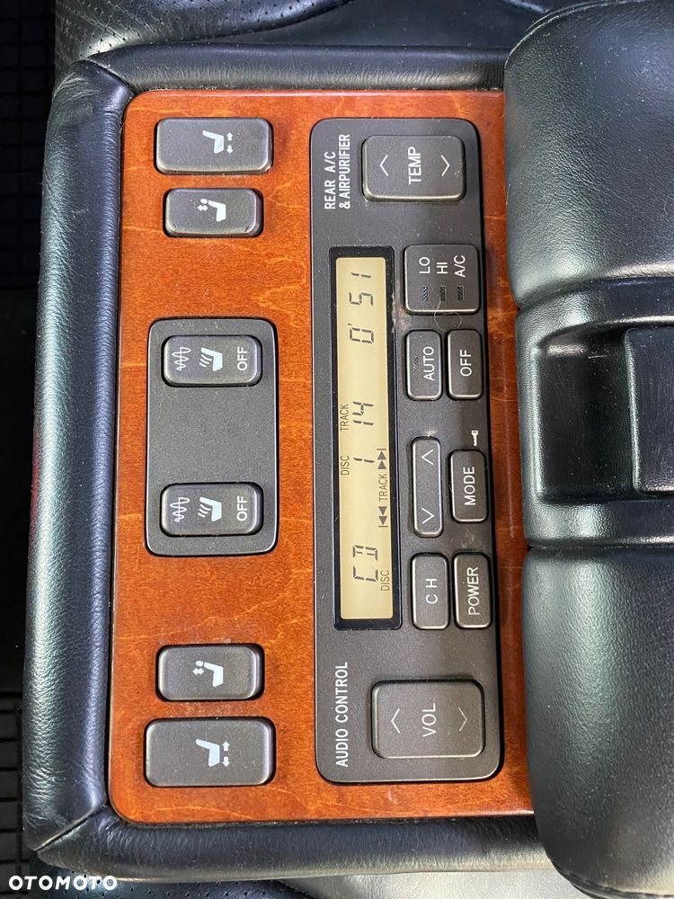 Lexus LS Prezydent - 12