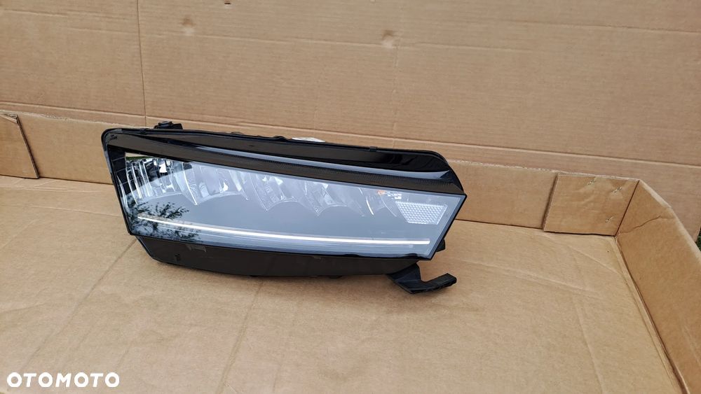 SKODA OCTAVIA 4 IV PRAWA LAMPA FULL LED 5E4941016 - 2