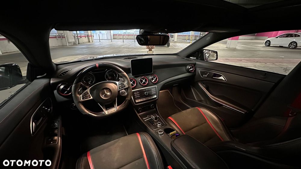 Mercedes-Benz CLA - 10
