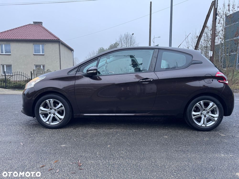 Peugeot 208 PureTech 82 Allure - 8