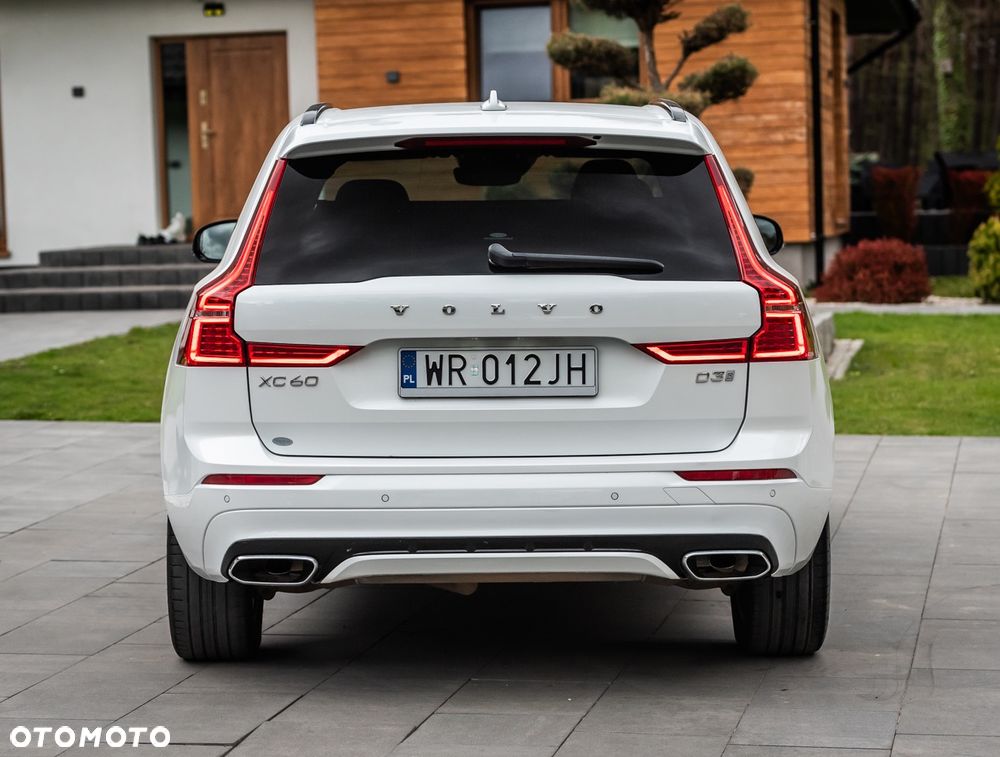 Volvo XC 60 D3 Drive-E R-Design Kinetic - 29