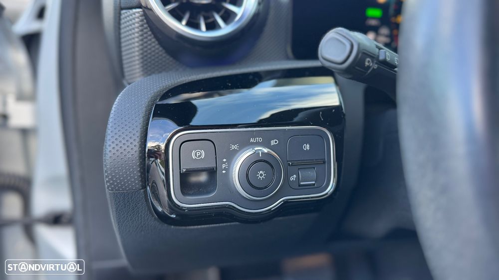 Mercedes-Benz A 250 e Progressive - 37