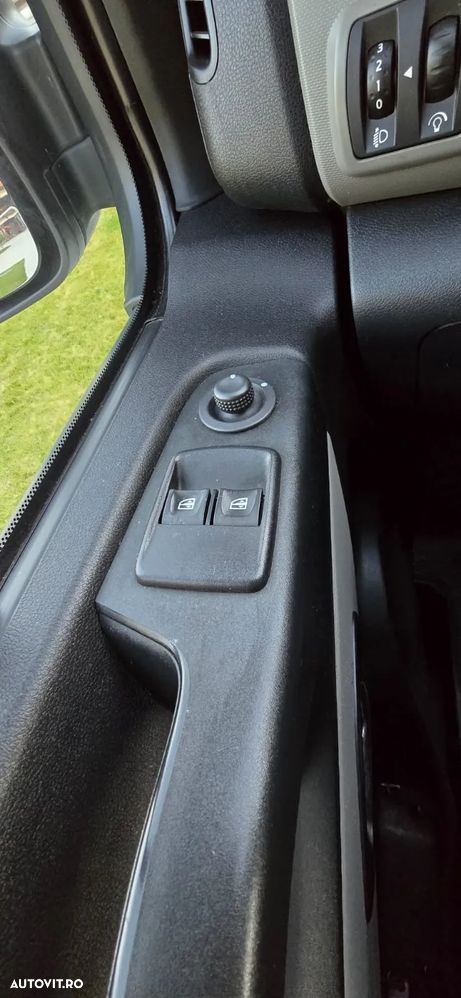 Renault TRAFIC - 8