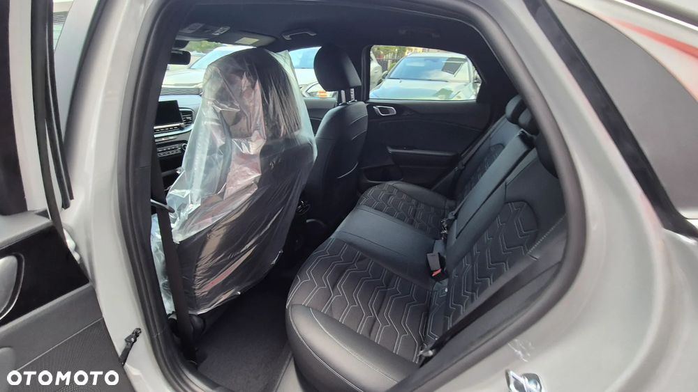 Kia XCeed 1.6 T-GDI Tribute DCT - 13