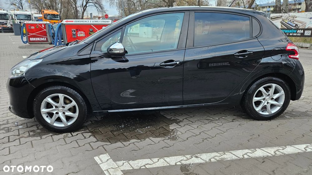 Peugeot 208 82 VTI Style - 3