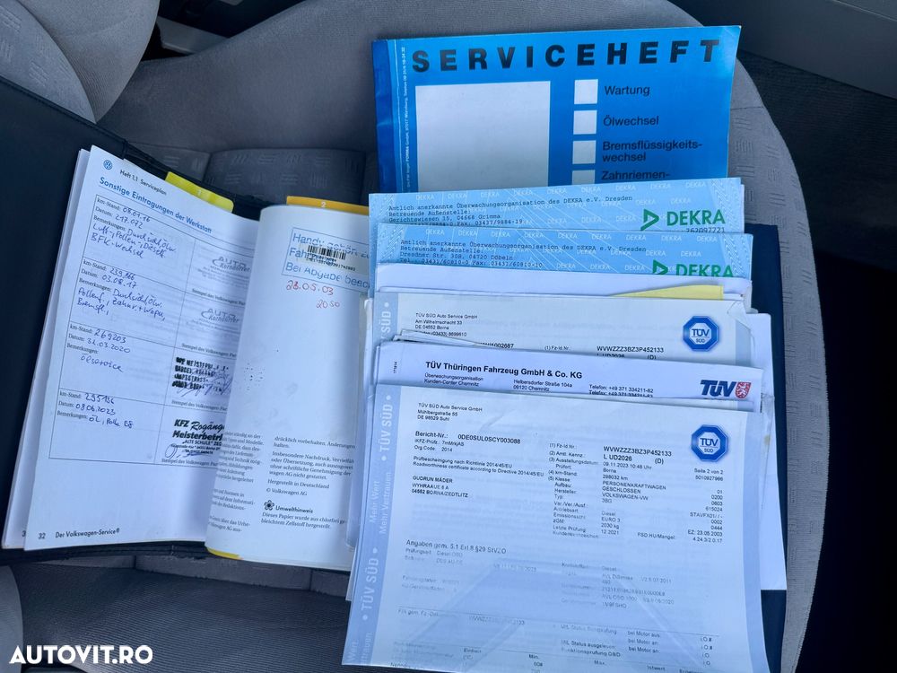 Volkswagen Passat - 24