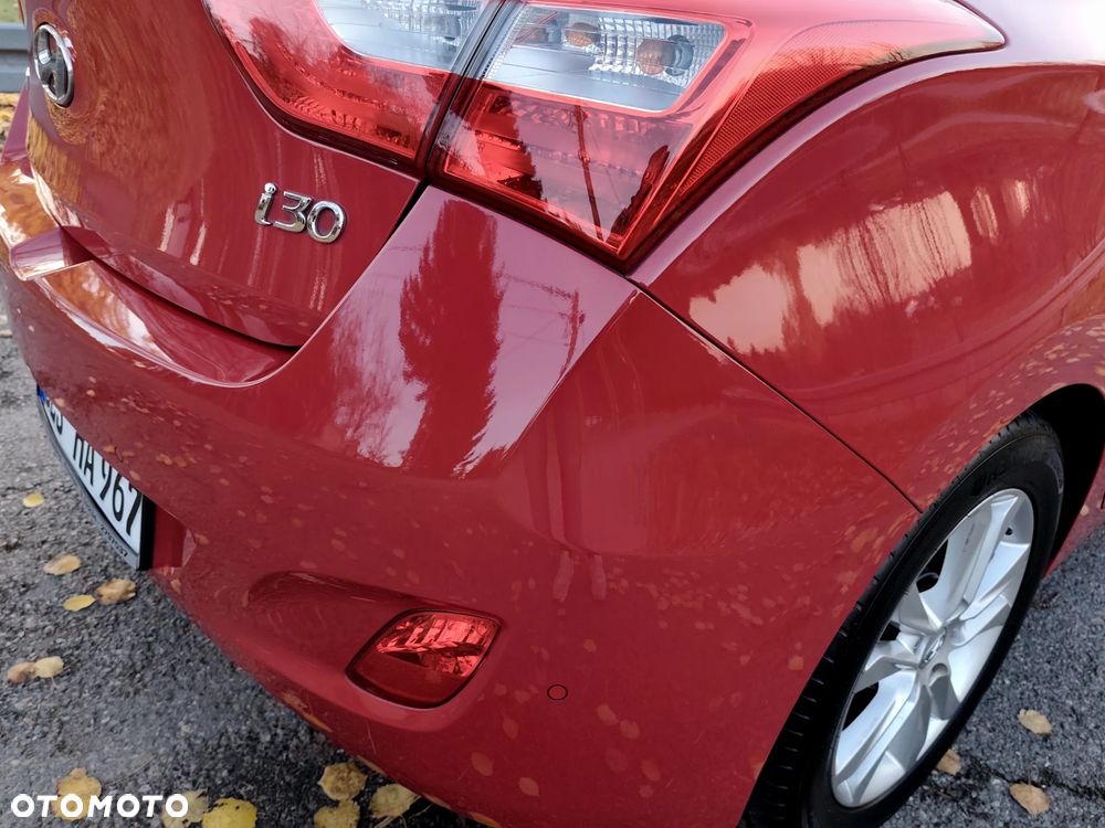 Hyundai i30 1.4 Intro Edition - 38