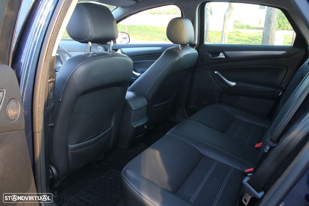 Ford Mondeo 2.0 TDCI Titanium - 31