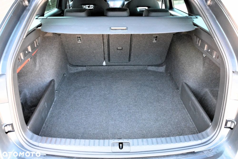 Skoda Octavia 2.0 TDI Style DSG - 35