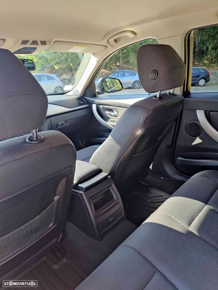 BMW 320 d Advantage Auto - 11