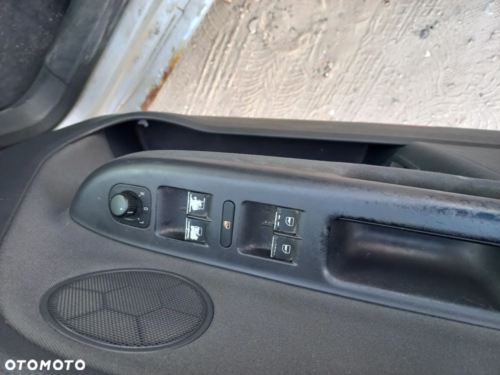 Volkswagen Golf Plus - 7