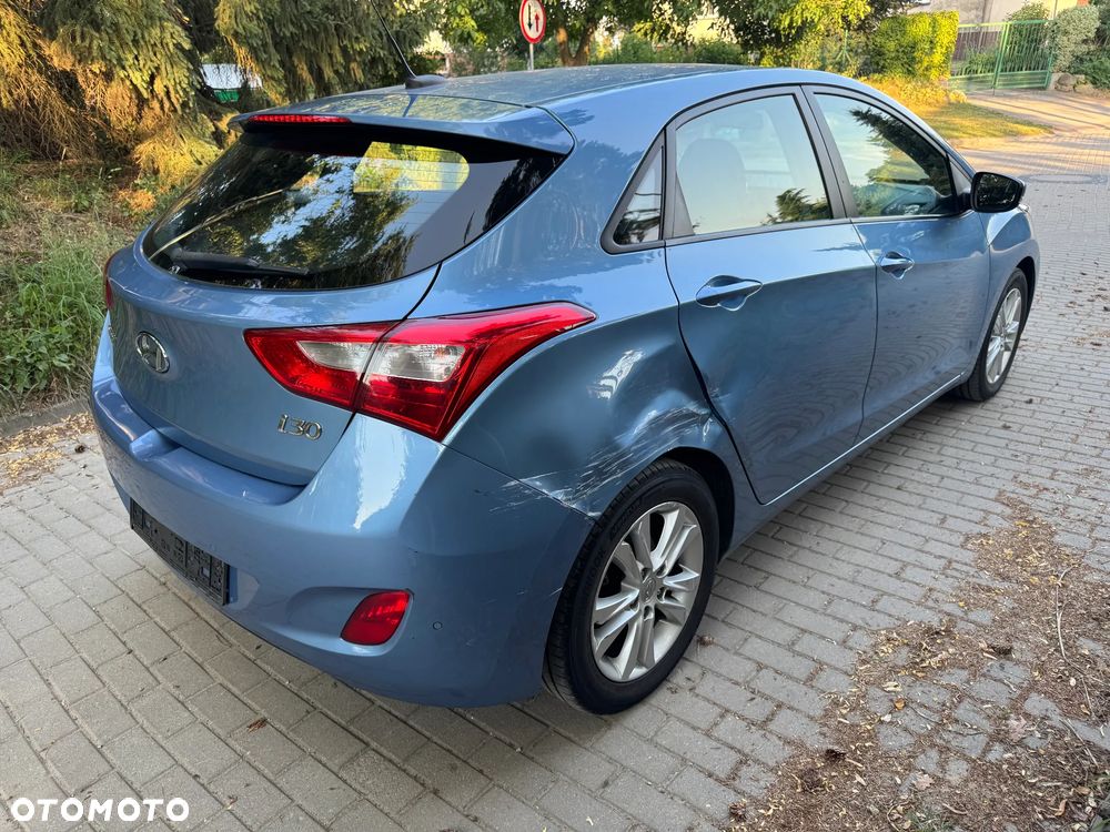 Hyundai i30 1.6 Trend - 8