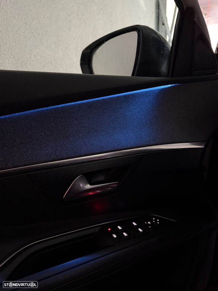 Peugeot 3008 BlueHDi 130 Stop & Start EAT8 Allure - 7