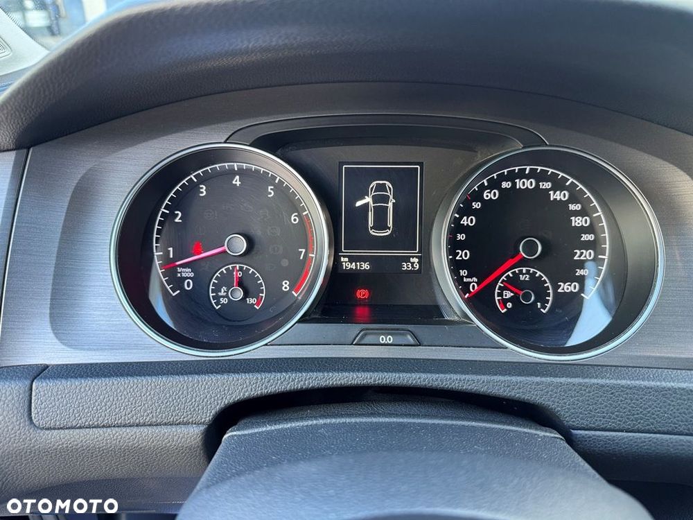 Volkswagen Golf - 17