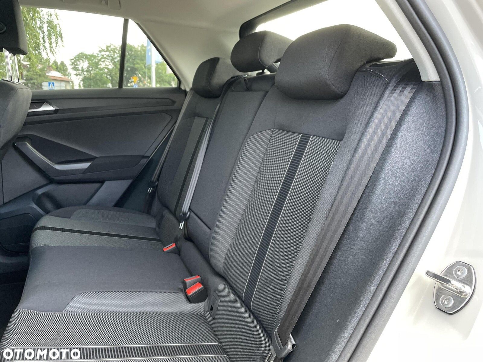 Volkswagen T-Roc 1.5 TSI Life Plus DSG - 18