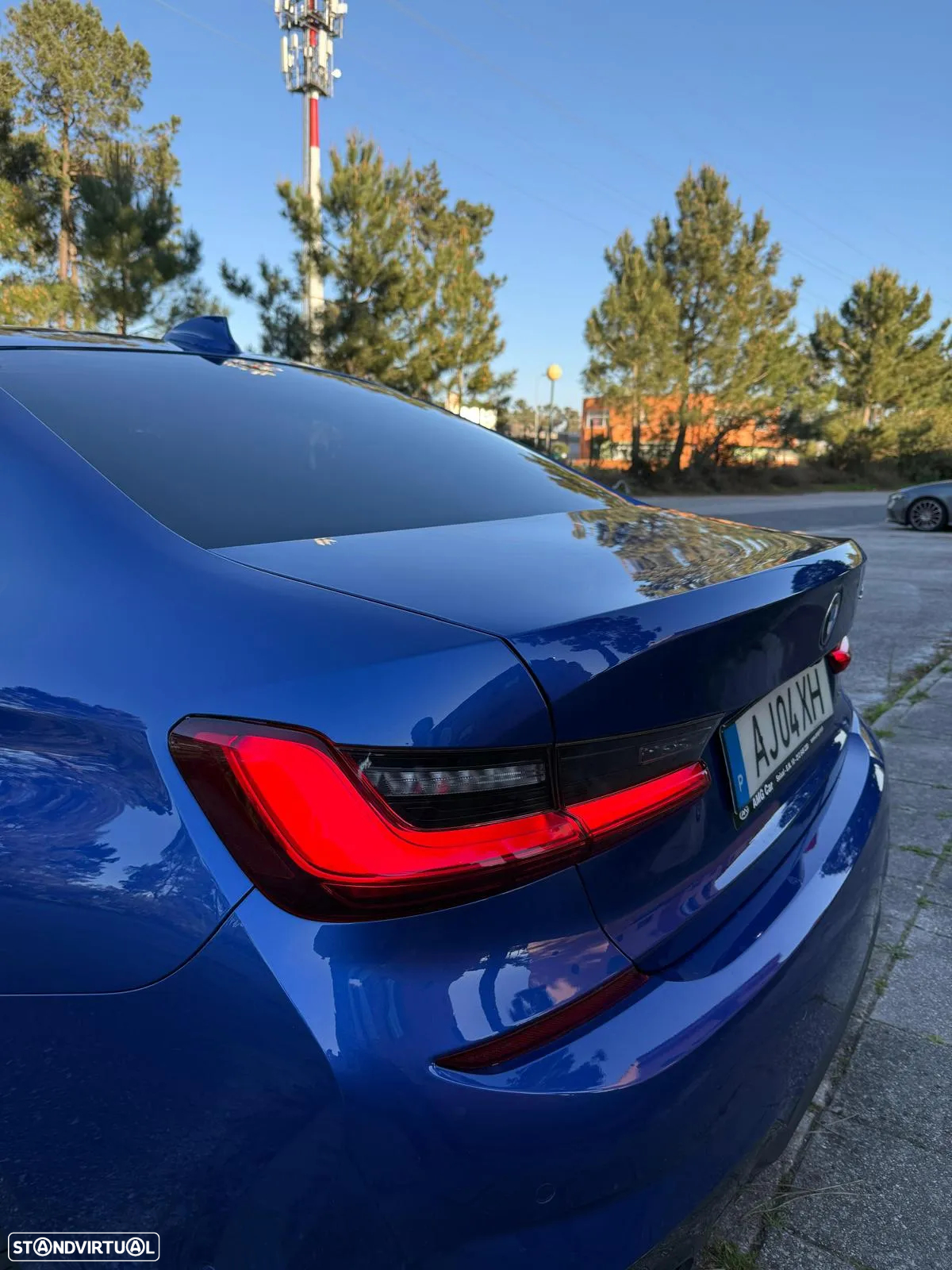 BMW 330 e Auto - 11